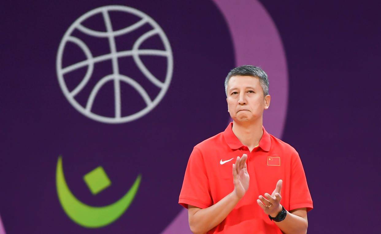 亚洲篮球冠军赛决赛前最后动员，士气高昂