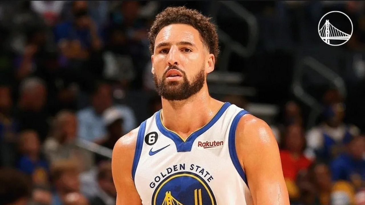 阿根廷男篮强势火箭,克莱送出助攻 阿根廷男篮强势火箭,克莱送出助攻